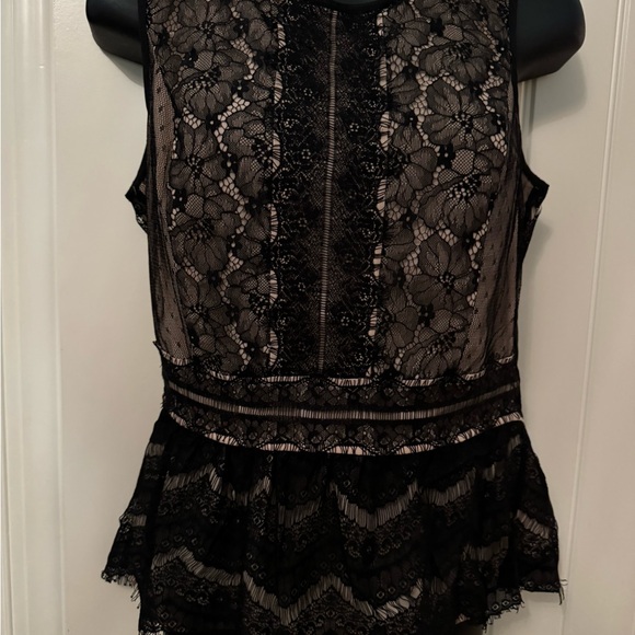 Ann Taylor Loft black lace peplum top.  Size smalll - Picture 8 of 9